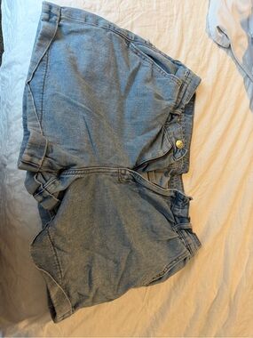 American Eagle Light Wash Denim High-Rise Shorts